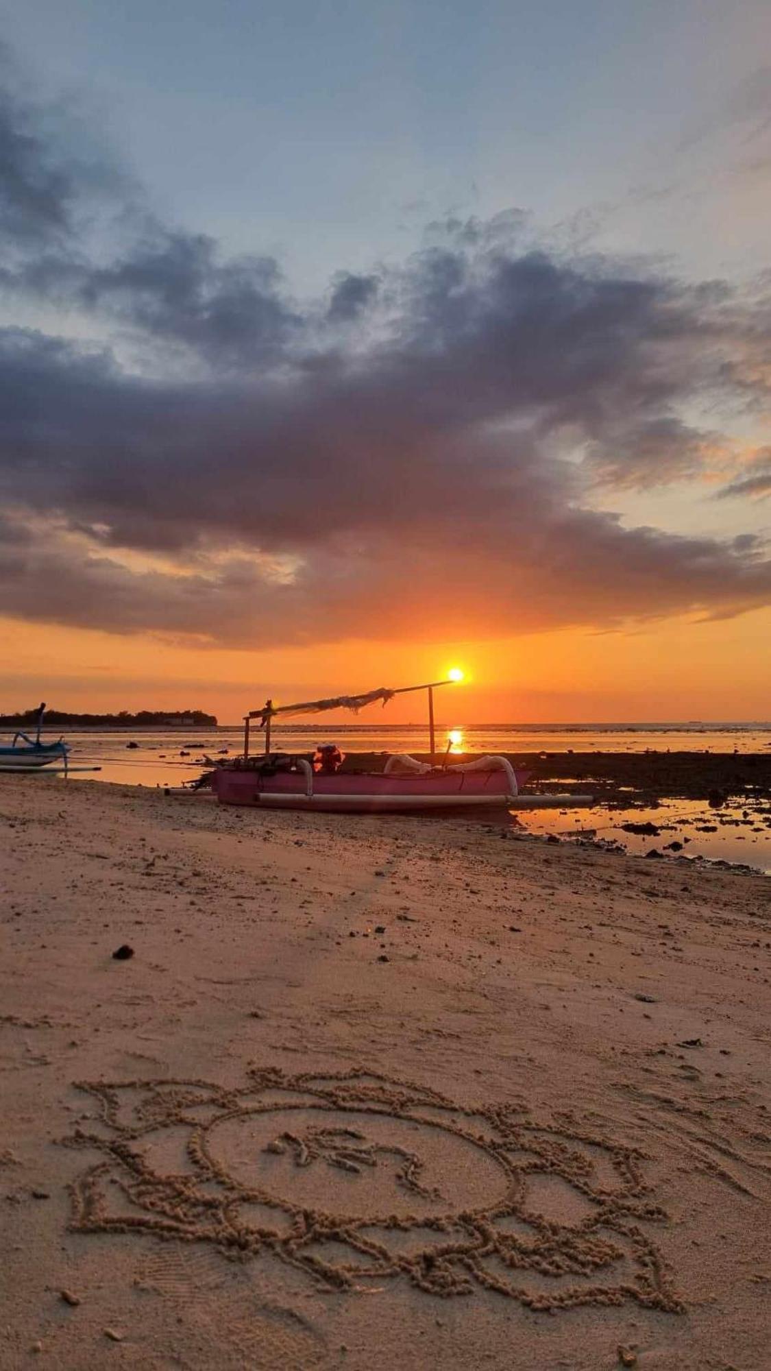 Uncle Hippie'S Dream Hostel Gili Meno Kültér fotó