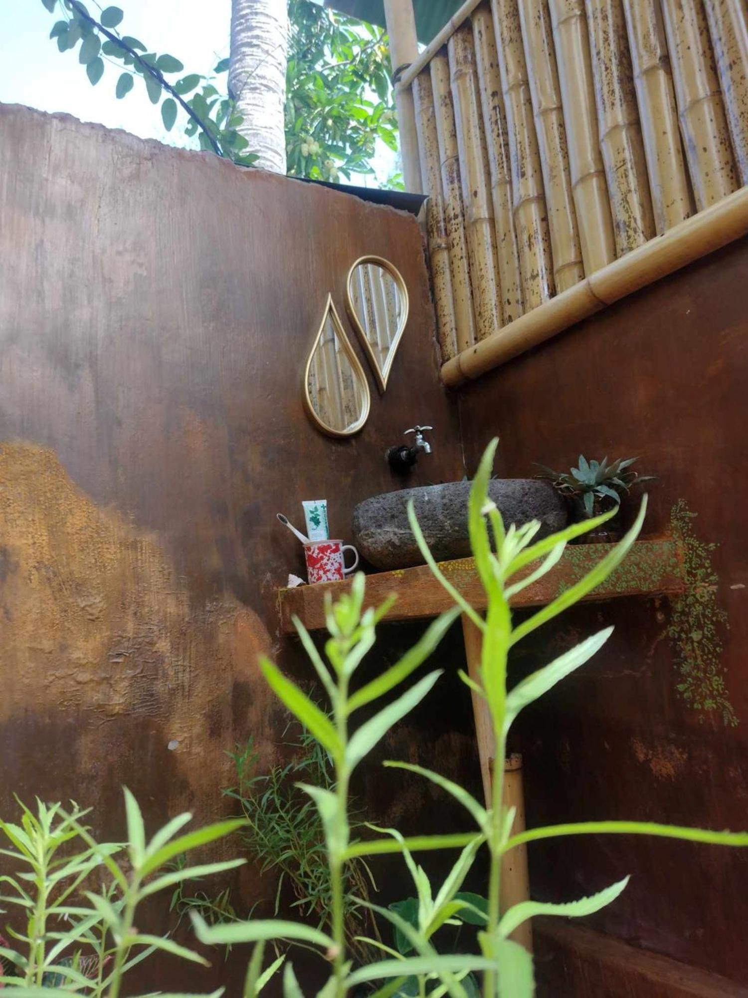 Uncle Hippie'S Dream Hostel Gili Meno Kültér fotó